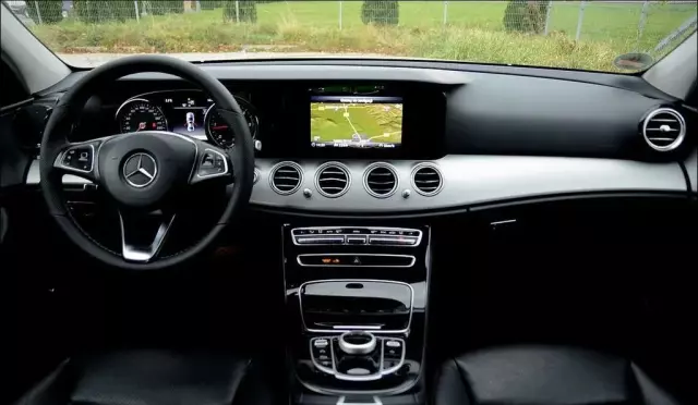 MERCEDES-BENZ Klasa E 