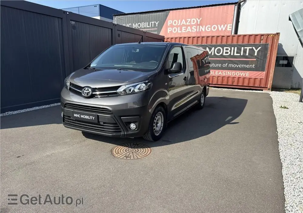 TOYOTA Proace Verso 2.0 D4-D Long Family