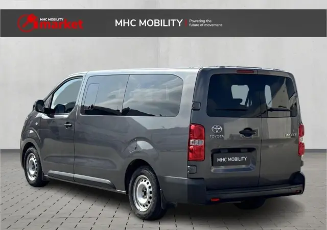TOYOTA Proace Verso 2.0 D4-D Long Family