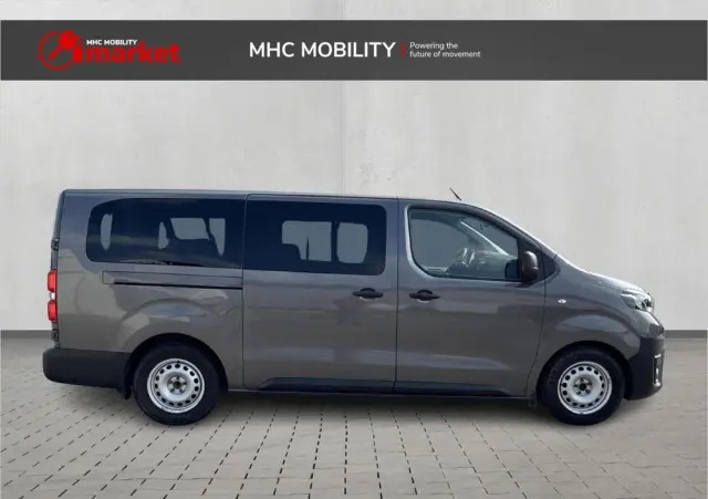TOYOTA Proace Verso 2.0 D4-D Long Family