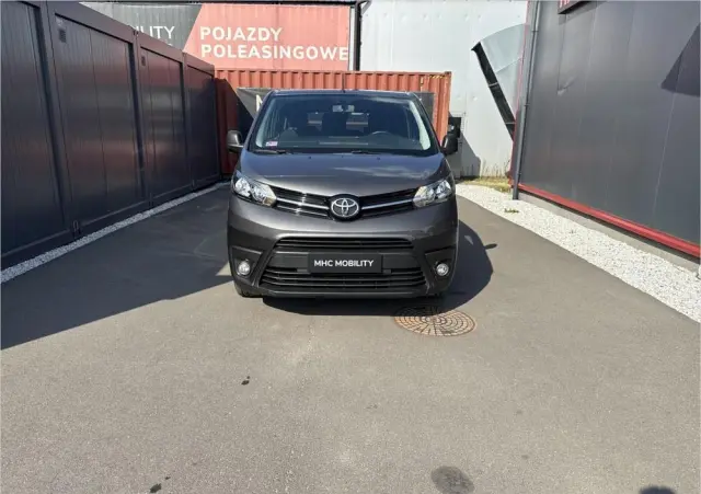 TOYOTA Proace Verso 2.0 D4-D Long Family