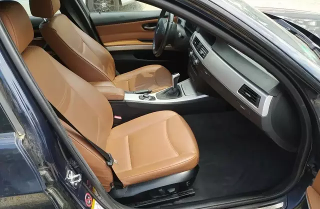 BMW Seria 3 320d (177 KM)