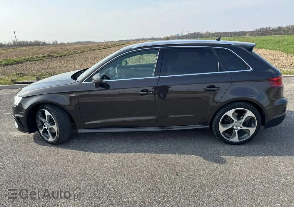 AUDI A3 Sportback 2.0 TDI (clean diesel) S line Sportpaket