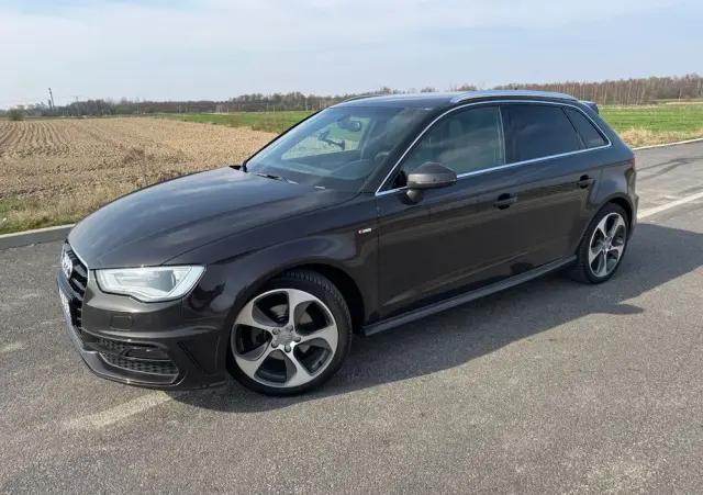 AUDI A3 Sportback 2.0 TDI (clean diesel) S line Sportpaket