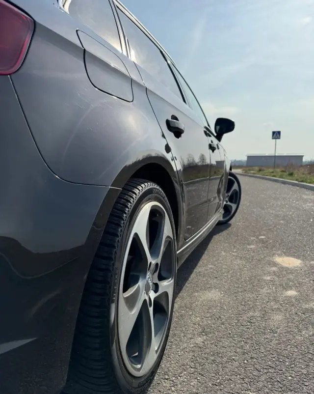 AUDI A3 Sportback 2.0 TDI (clean diesel) S line Sportpaket