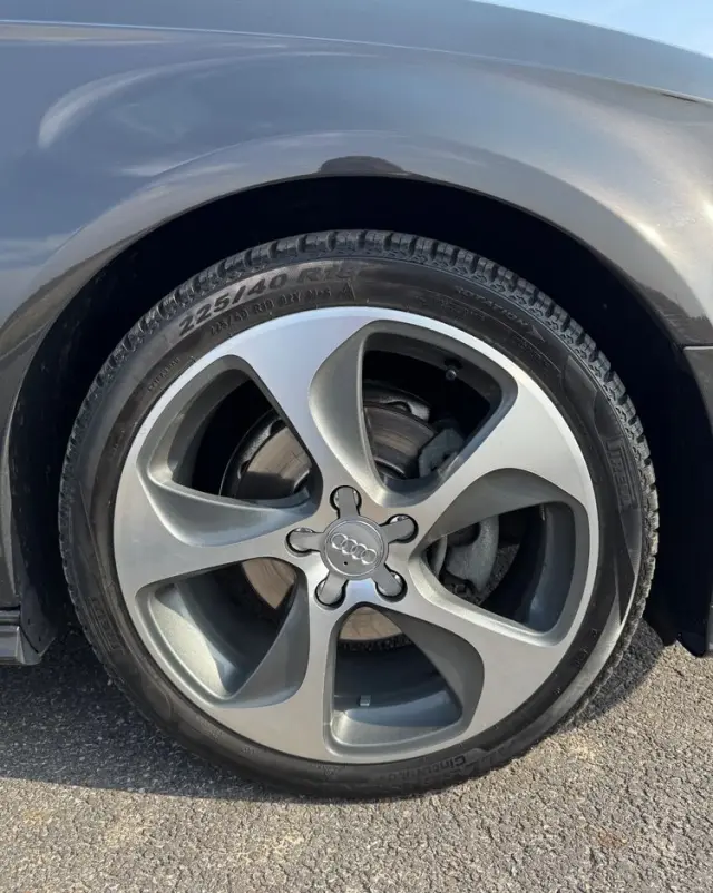 AUDI A3 Sportback 2.0 TDI (clean diesel) S line Sportpaket