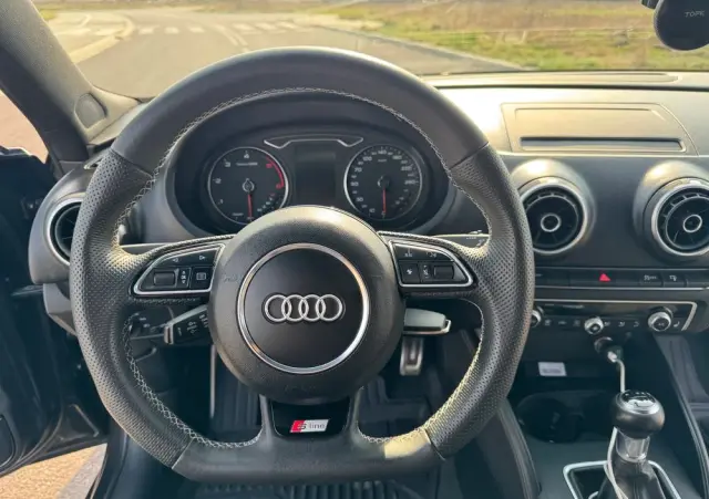 AUDI A3 Sportback 2.0 TDI (clean diesel) S line Sportpaket