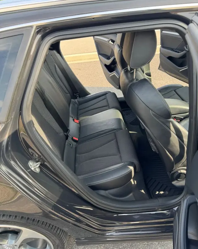 AUDI A3 Sportback 2.0 TDI (clean diesel) S line Sportpaket