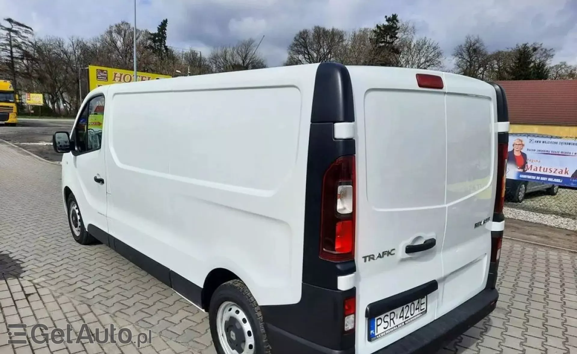 RENAULT Trafic 
