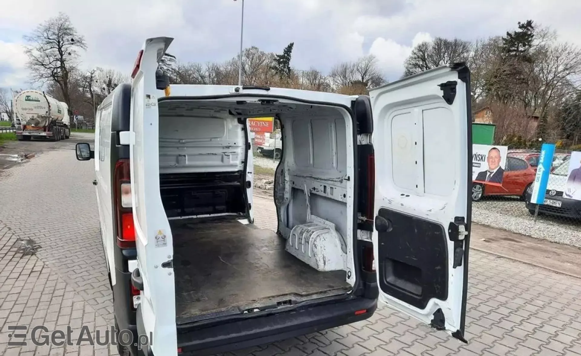 RENAULT Trafic 