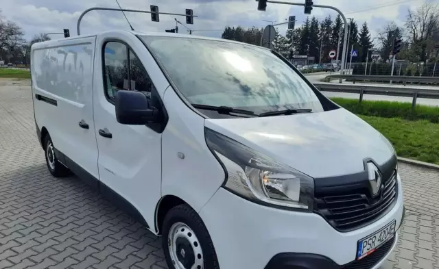 RENAULT Trafic 