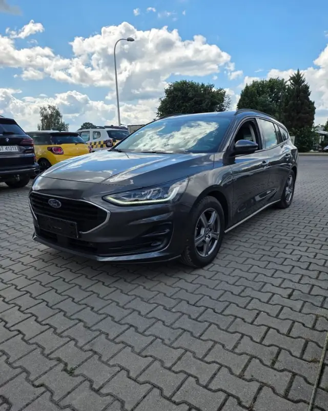 FORD Focus 1.5 EcoBlue Start-Stopp-System COOL&CONNECT