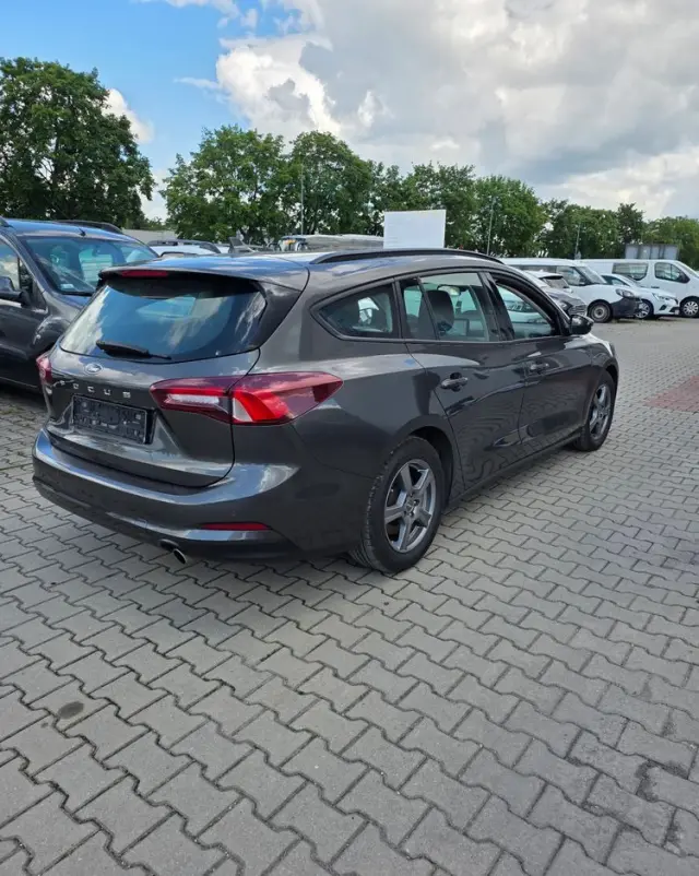 FORD Focus 1.5 EcoBlue Start-Stopp-System COOL&CONNECT