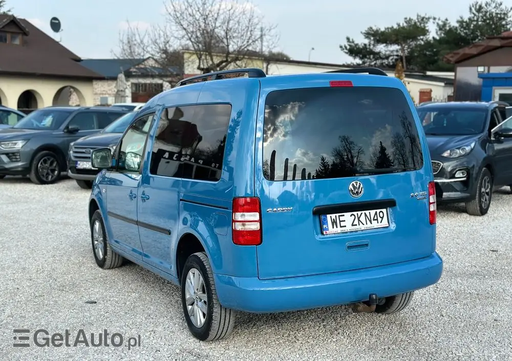 VOLKSWAGEN Caddy 4Motion