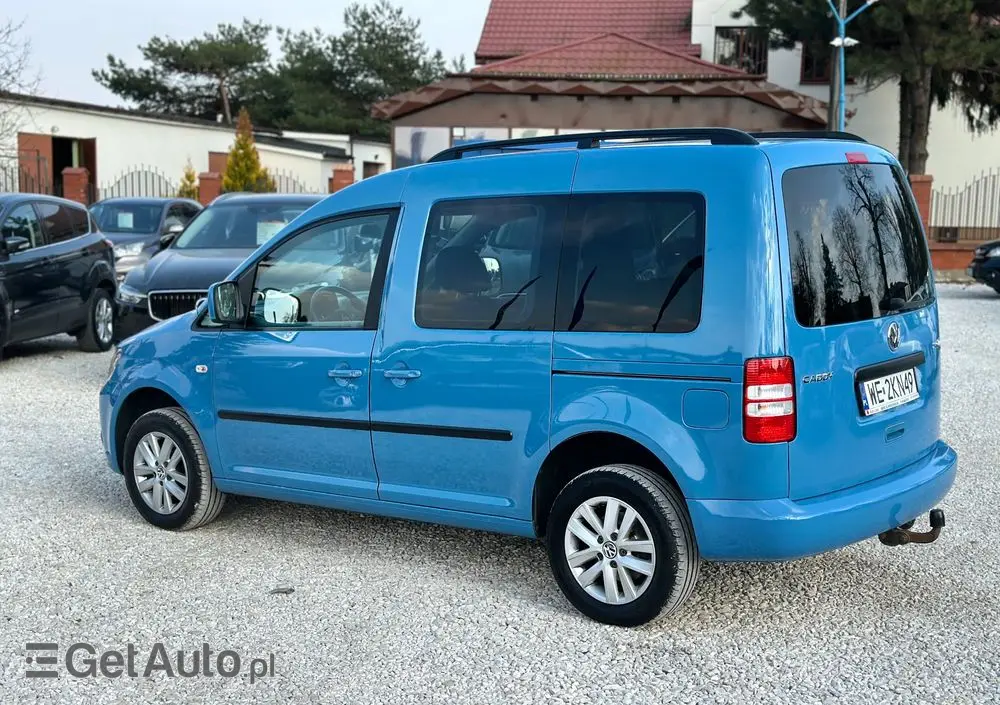 VOLKSWAGEN Caddy 4Motion