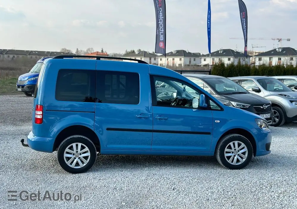 VOLKSWAGEN Caddy 4Motion