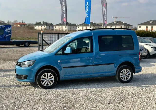VOLKSWAGEN Caddy 4Motion