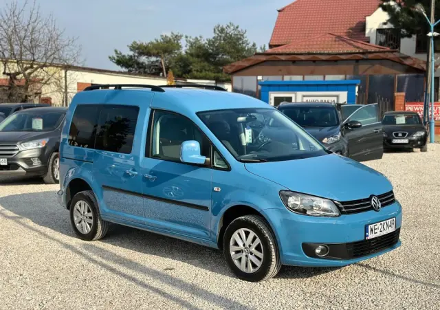 VOLKSWAGEN Caddy 4Motion