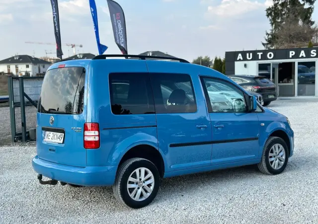 VOLKSWAGEN Caddy 4Motion
