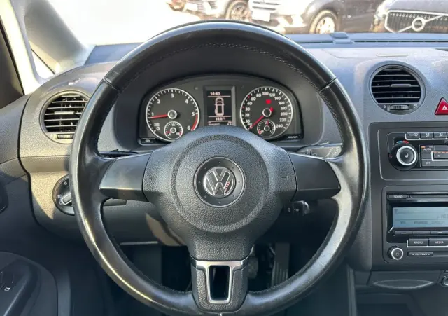 VOLKSWAGEN Caddy 4Motion