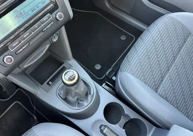 VOLKSWAGEN Caddy 4Motion