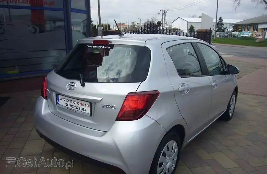TOYOTA Yaris 