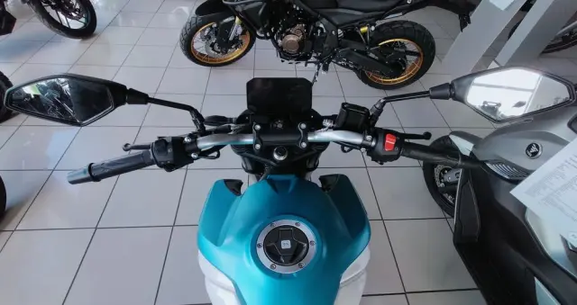 VOGE R125 