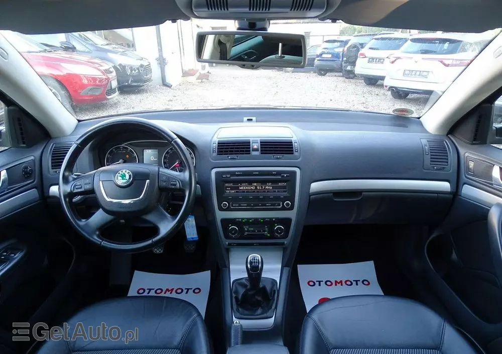 SKODA Octavia 