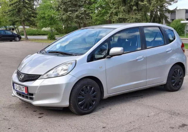 HONDA Jazz 1.2 i-VTEC Trend