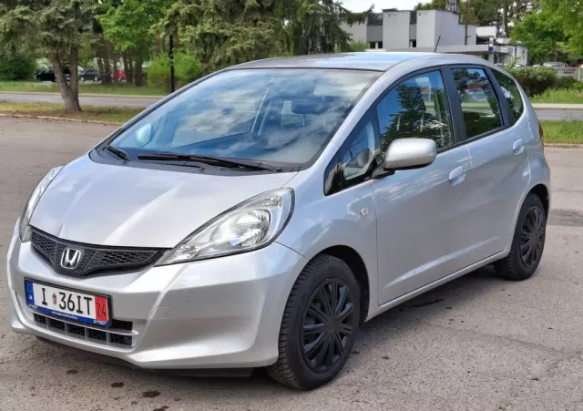 HONDA Jazz 1.2 i-VTEC Trend