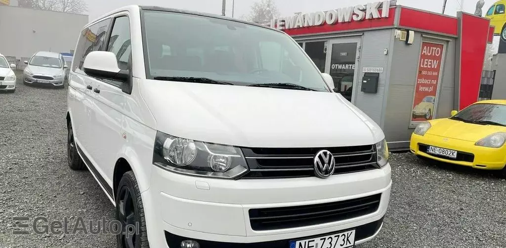 VOLKSWAGEN Multivan 