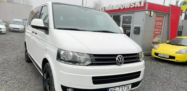 VOLKSWAGEN Multivan 