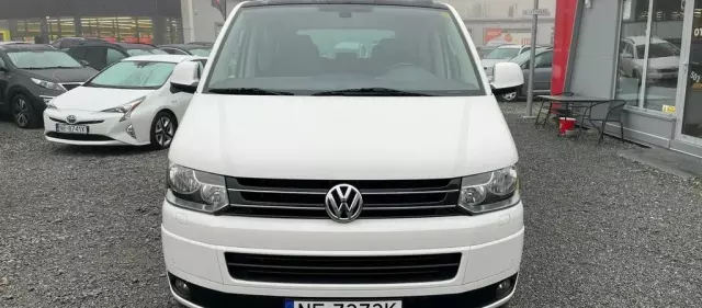 VOLKSWAGEN Multivan 