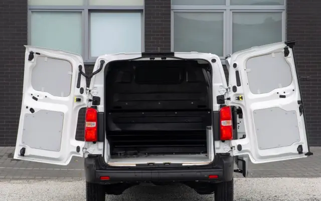 PEUGEOT Expert L3H1 DŁUGI 2.0 *Automat* 