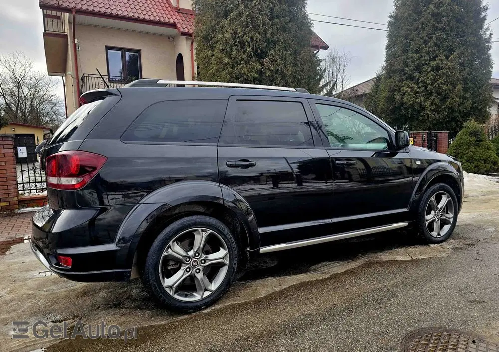 FIAT Freemont 2.0 Multijet 16V DPF Automatik Allrad Cross