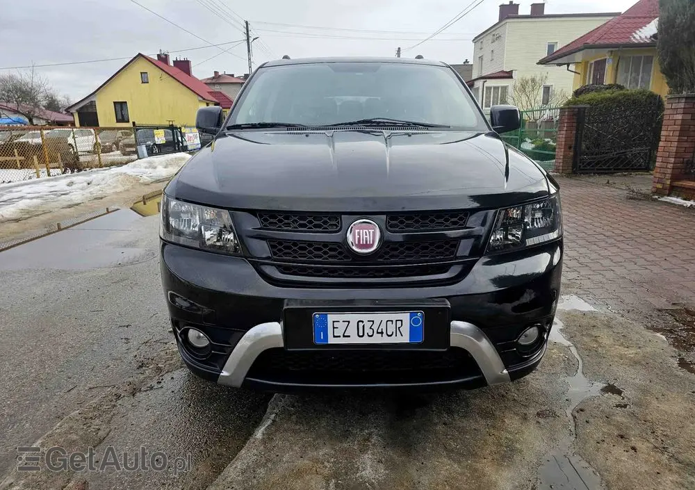 FIAT Freemont 2.0 Multijet 16V DPF Automatik Allrad Cross