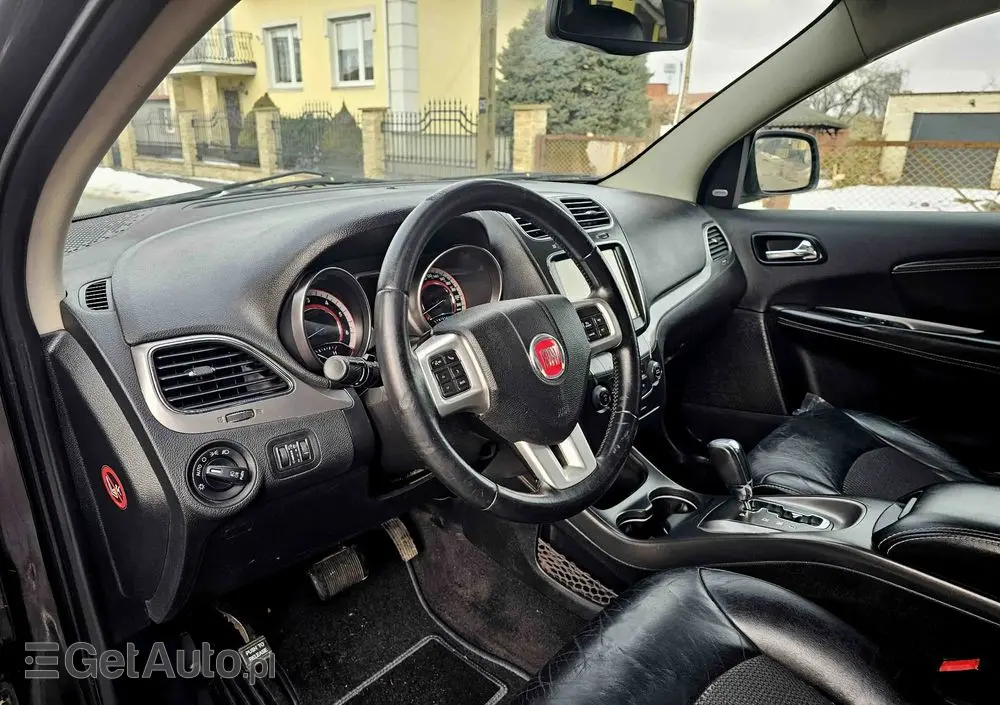 FIAT Freemont 2.0 Multijet 16V DPF Automatik Allrad Cross