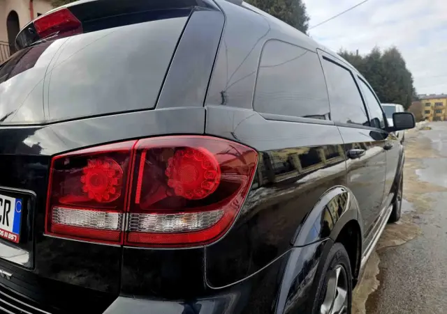 FIAT Freemont 2.0 Multijet 16V DPF Automatik Allrad Cross