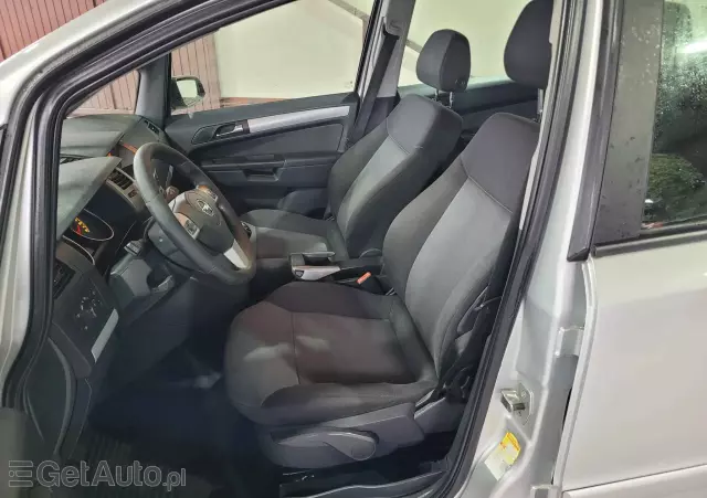OPEL Zafira 1.8 Elegance
