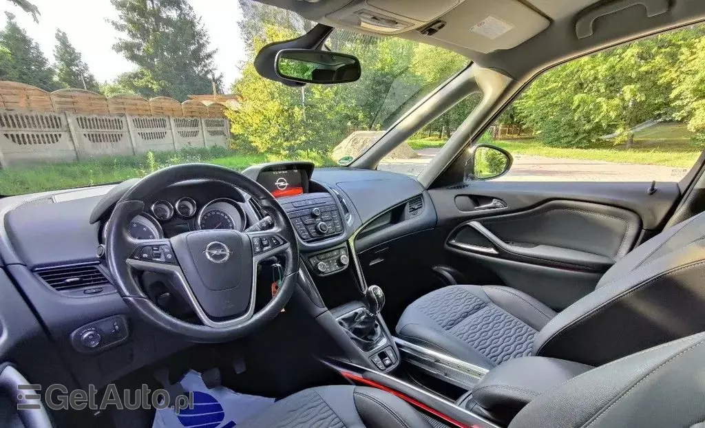 OPEL Zafira 
