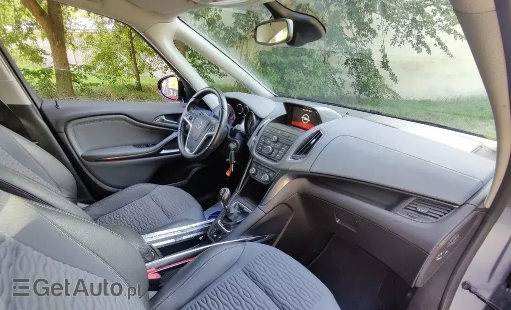 OPEL Zafira 
