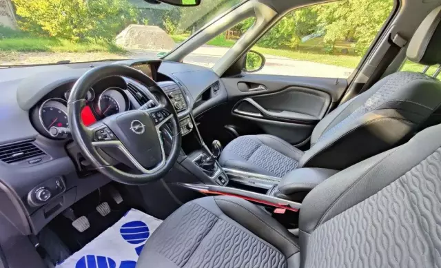 OPEL Zafira 