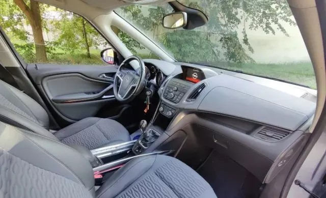OPEL Zafira 