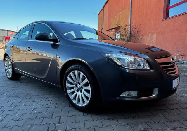 OPEL Insignia 1.8 Elegance