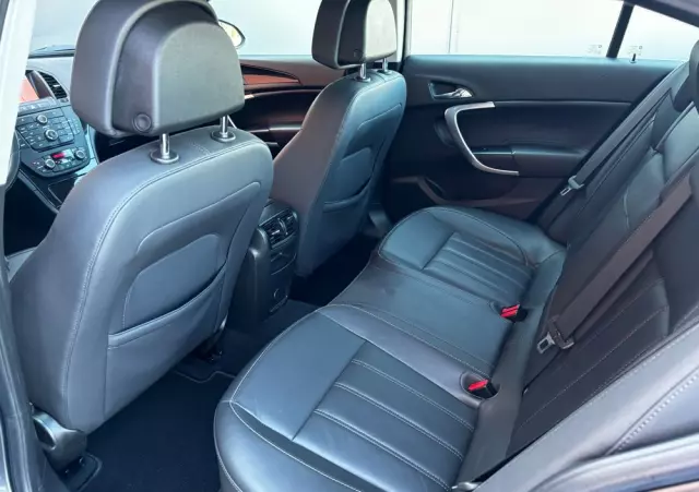 OPEL Insignia 1.8 Elegance