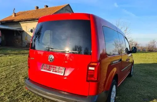 VOLKSWAGEN Caddy 