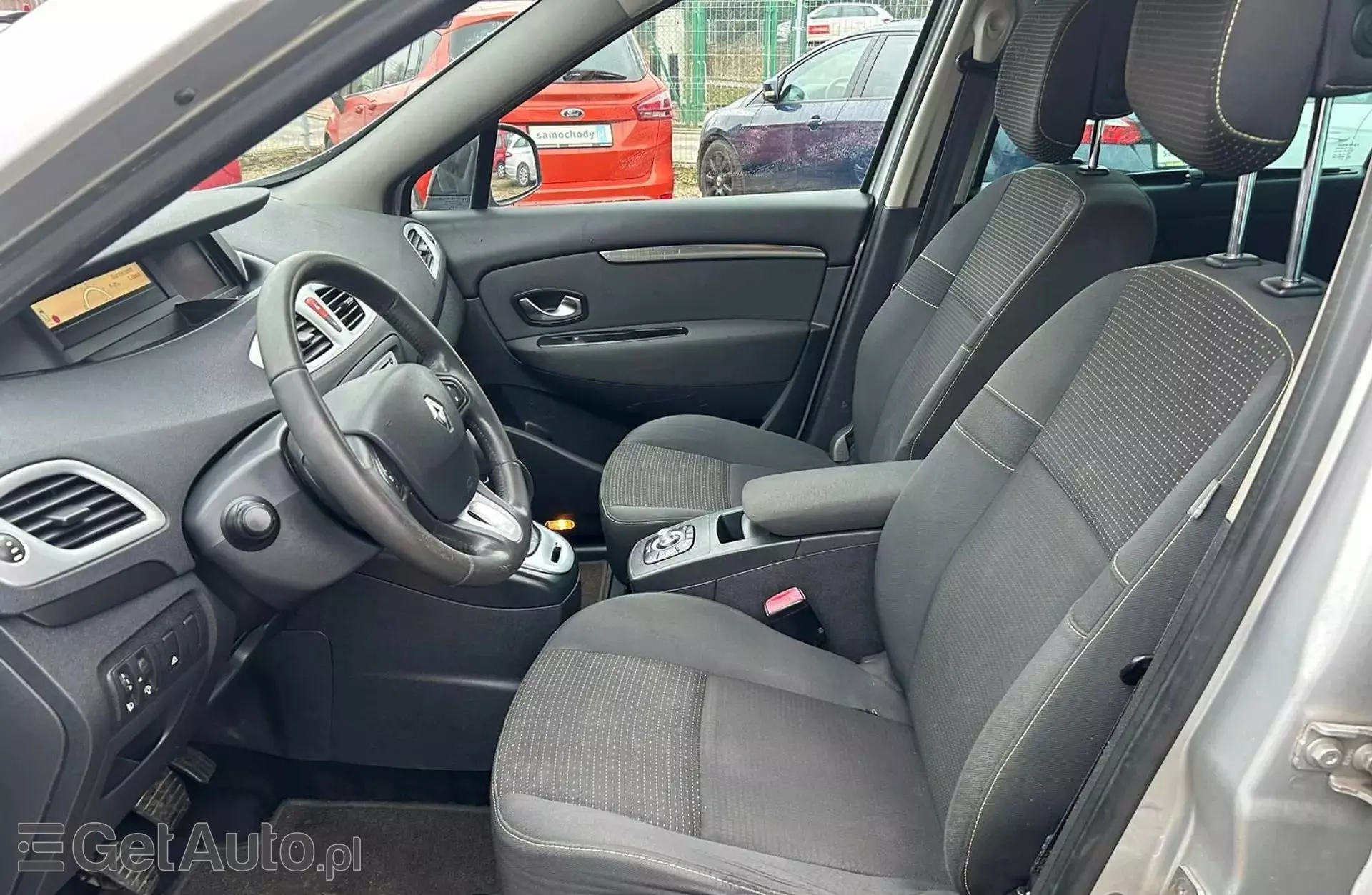 RENAULT Scenic 