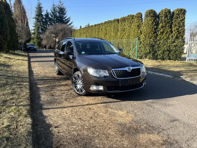 SKODA Superb Ambition