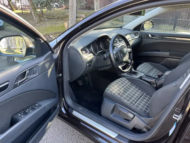 SKODA Superb Ambition