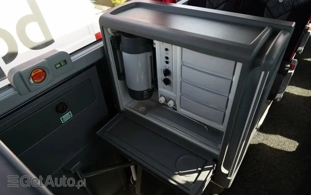 MERCEDES-BENZ TRAVEGO 16 RHD-M /  EURO6 / SPROWADZONY  / 